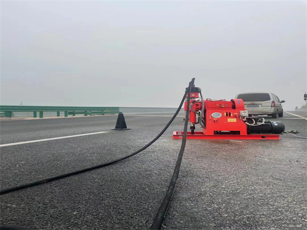 旅顺口马路路基路面开裂下沉注浆加固灌浆